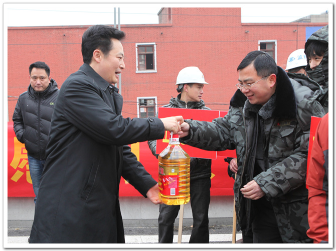 张建慧副市长视察京沙高架工程并慰问施工一线人员