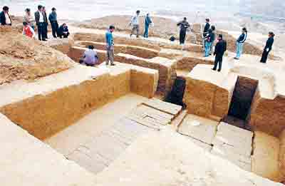 郑州黄河路掘出西汉古墓群 