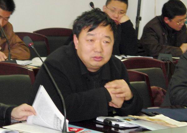 省建一公司副总经理王增恩咨询企业关心的法律问题